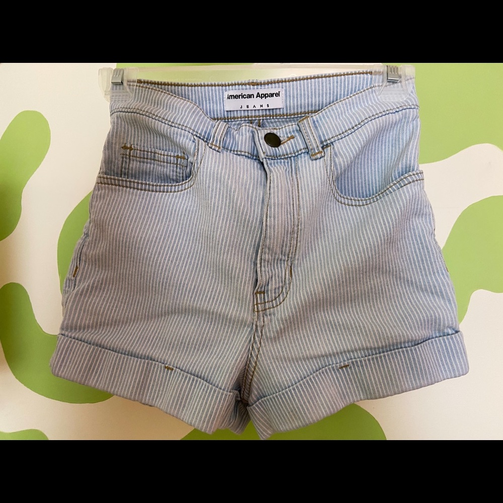 American Apparel Mom Short